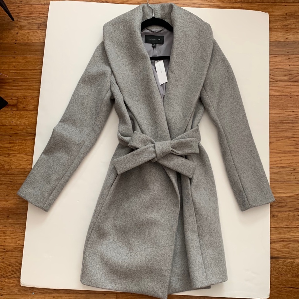 Ann Taylor 🧥 Gray Wrap Jacket